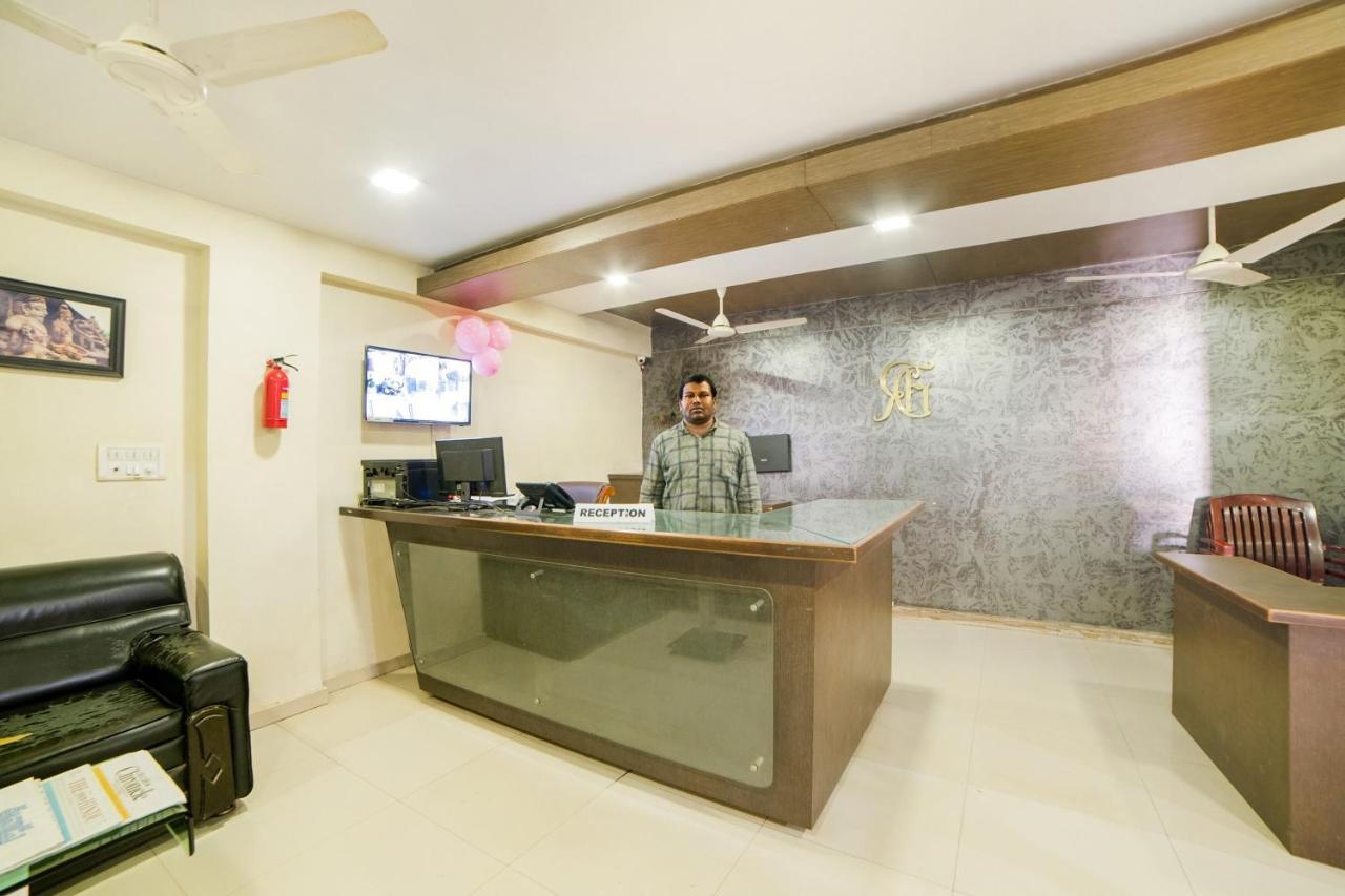 Super Capital O Raaga Grand Hotel Hyderabad Exterior photo